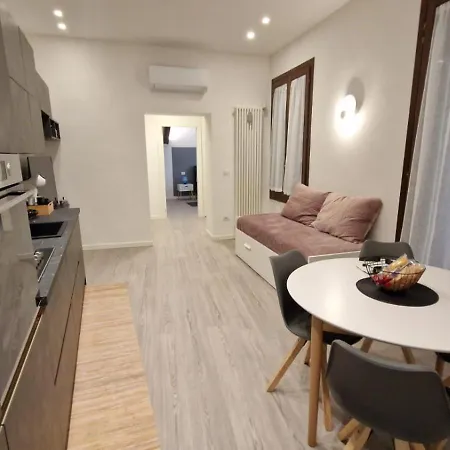 S Barbara's Sweet In Piazza, Basilica Palladiana Apartment *
